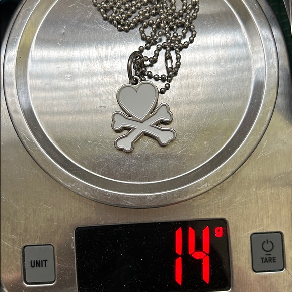🖤Sanrio x Tokidoki White enamel heart skull pendant necklace - Picture 7 of 8